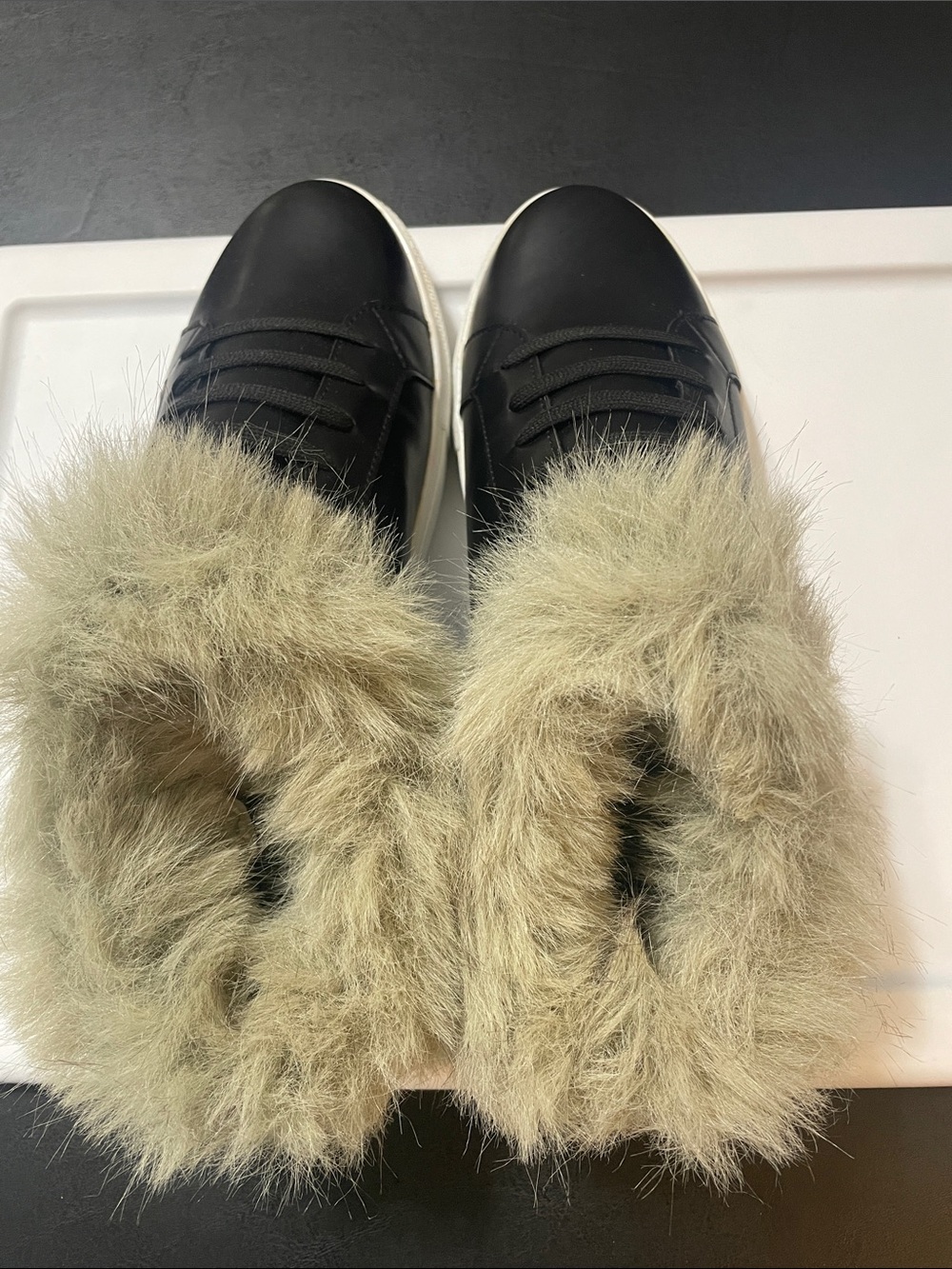 Women’s Black Faux Fur Trim Sleek & Shiny Sneakers NWT Sz. 10 Cape Robbin Denice